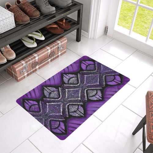 violet and white diamond's Doormat 24"x16" (Black Base)