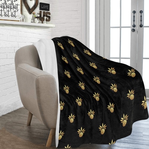 Golden Pineapple Ultra-Soft Micro Fleece Blanket 60"x80"