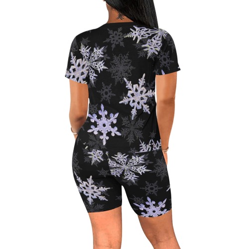 Snowflakes Winter Christmas pattern on black Women's Short Yoga Set
