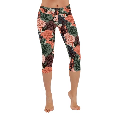 Modern botanical camouflage Women's Low Rise Capri Leggings (Invisible Stitch) (Model L08)