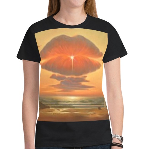 T shirt with Lips formed by a cloud to make a kiss and the sun behind the cloud at the sea. New All Over Print T-shirt for Women (Model T45)