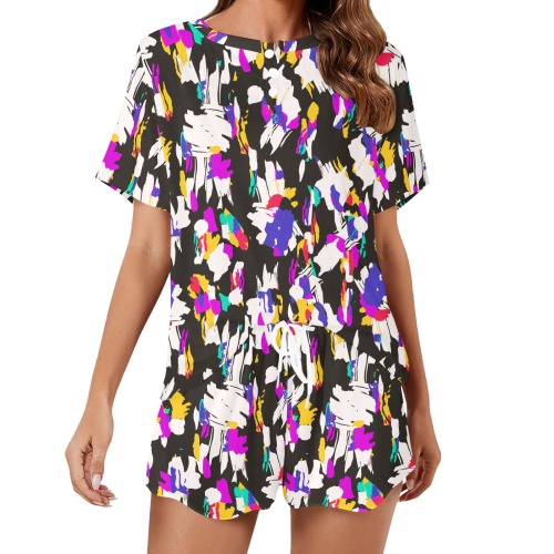 Brush strokes on dark background-02