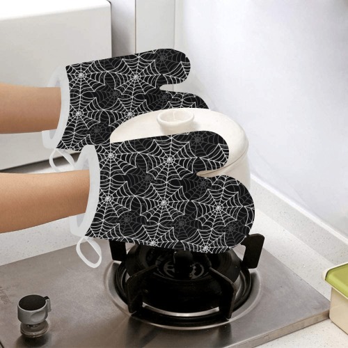 Spider Web Linen Oven Mitt (Two Pieces)