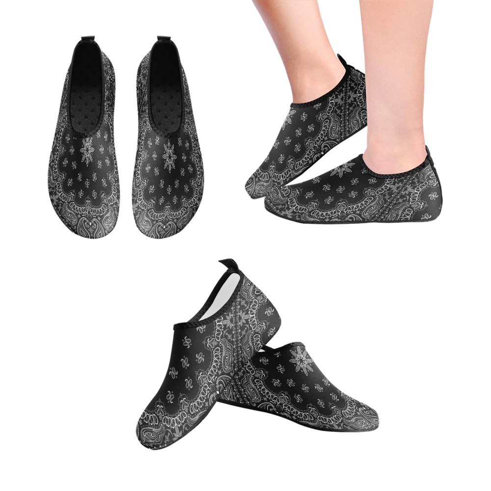 Bandanna Pattern Black White Men's Slip-On Water Shoes (Model 056)