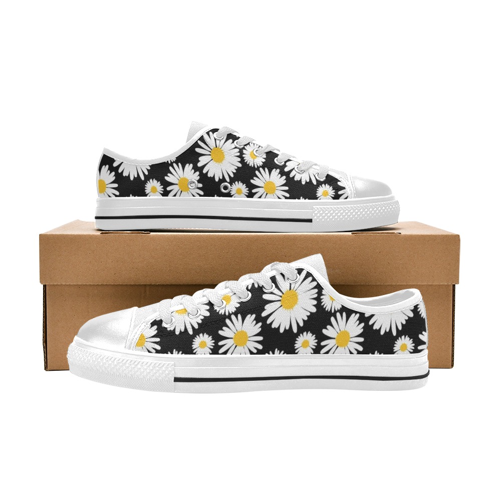 Black Daisy Women's Classic Canvas Shoes (Model 018)