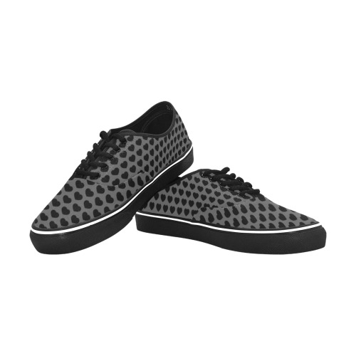 Black hearts pattern Classic Men's Canvas Low Top Shoes (Model E001-4)