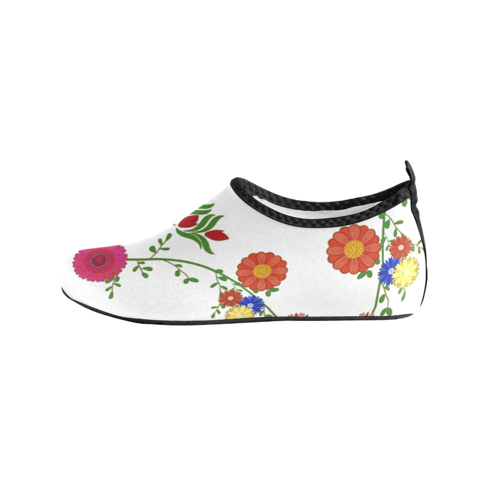 Flowers on the Vine / White Men's Slip-On Water Shoes (Model 056)