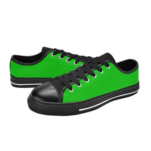 Merry Christmas Green Solid Color Women's Classic Canvas Shoes (Model 018)