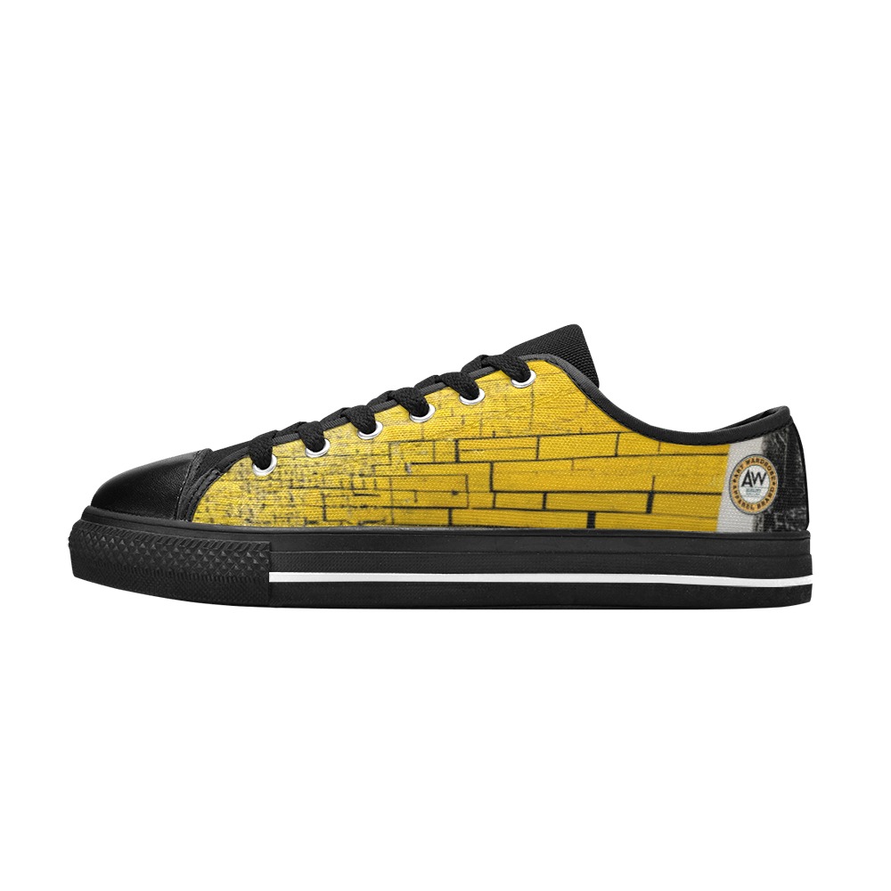 yellow brick wall Men's Classic Canvas Shoes (Model 018)