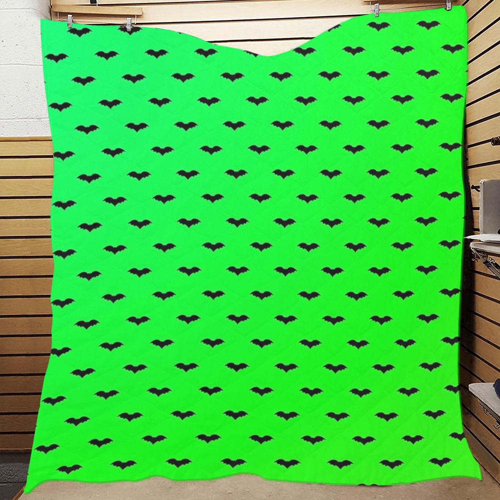 Tiny Bats Green Quilt 70"x80"