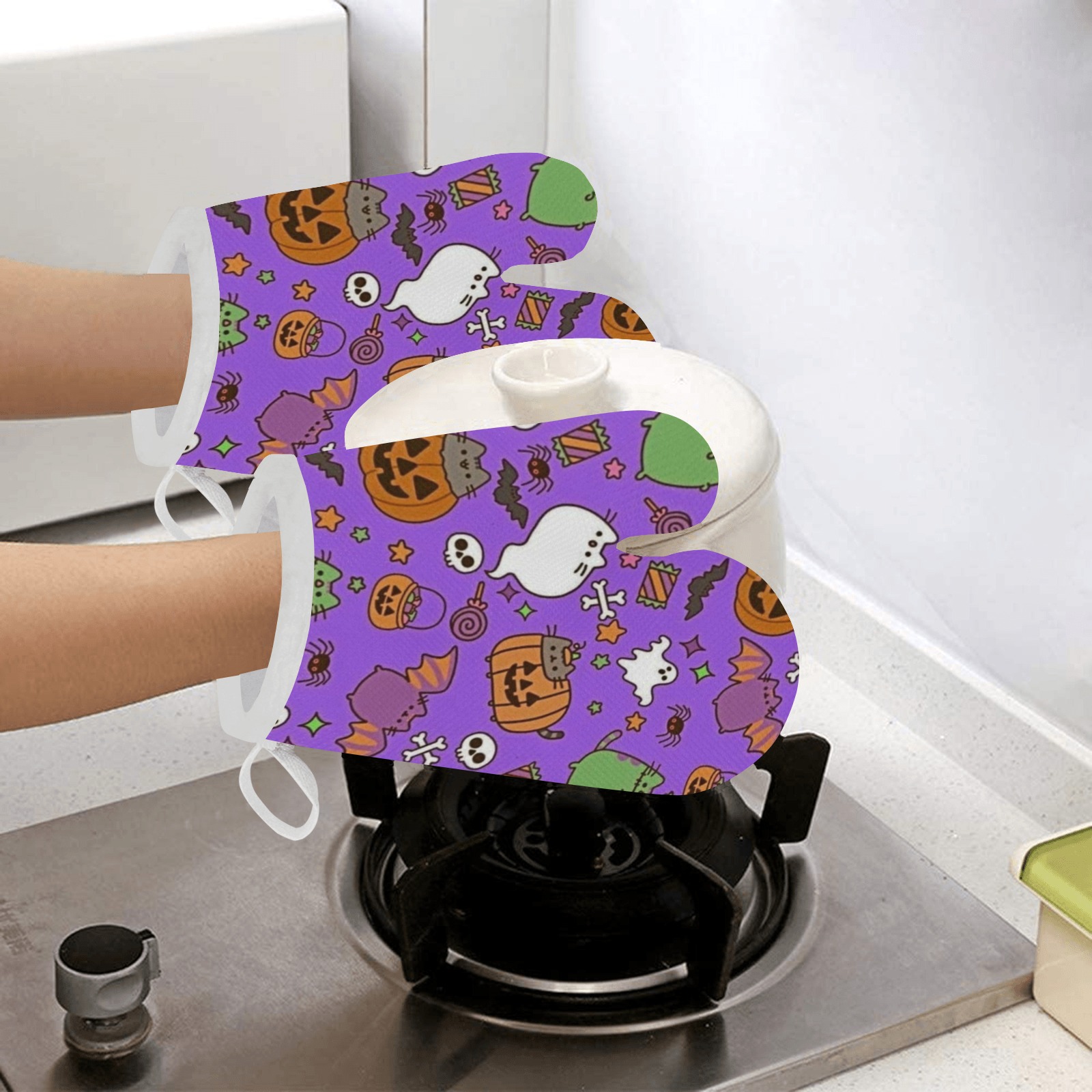 bb Purple Halloween Linen Oven Mitt (Two Pieces)