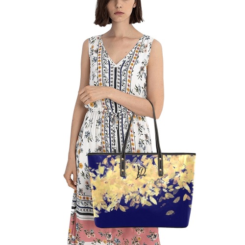 Womens handbag blue splash print 85256B99-0E16-4331-9121-6853F91EDBEA Chic Leather Tote Bag (Model 1709)