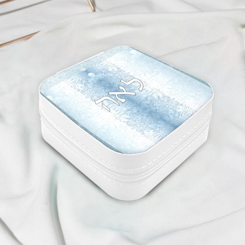 custom Hebrew name-12x12Leah Custom Printed Travel Jewelry Box