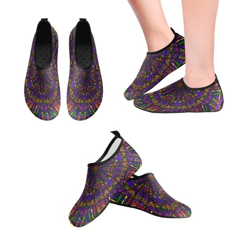 Ô Rainbow Pipeworks Mandala Women's Slip-On Water Shoes (Model 056)