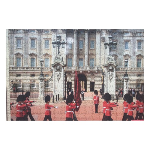 Buckingham Palace and Guardsmen 1000-Piece Wooden Photo Puzzles