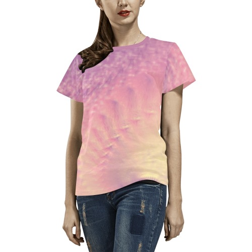 Ô Lilac Cream All Over Print T-Shirt for Women (USA Size) (Model T40)