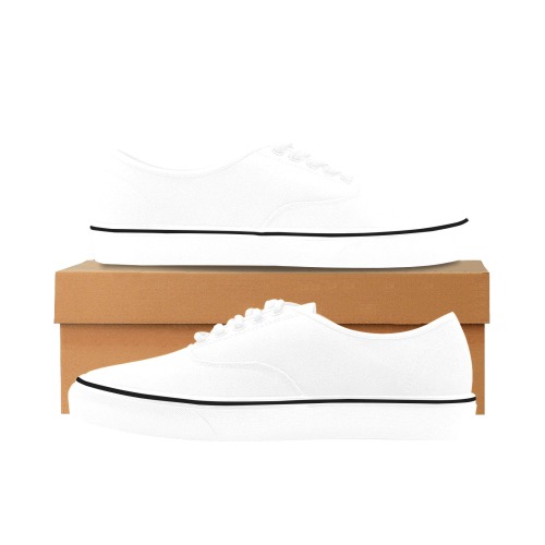 classic_men_s_canvas_low_top_shoes_model