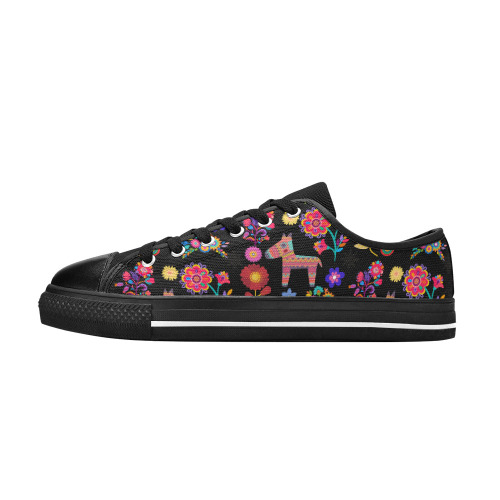 Alpaca Pinata and Flowers Women's Classic Canvas Shoes (Model 018)