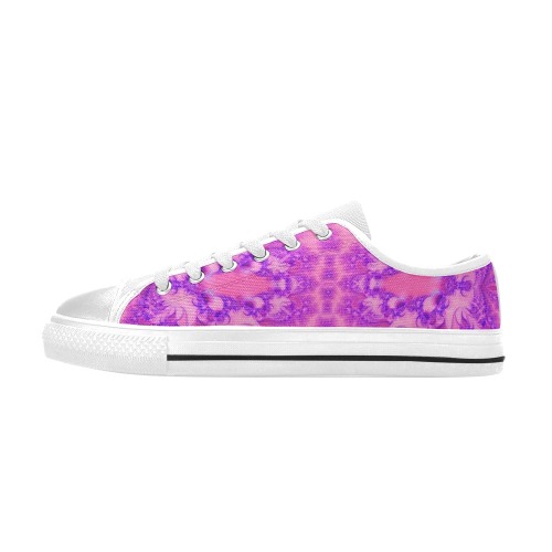 Purple and Pink Hydrangeas Frost Fractal Women's Classic Canvas Shoes (Model 018)