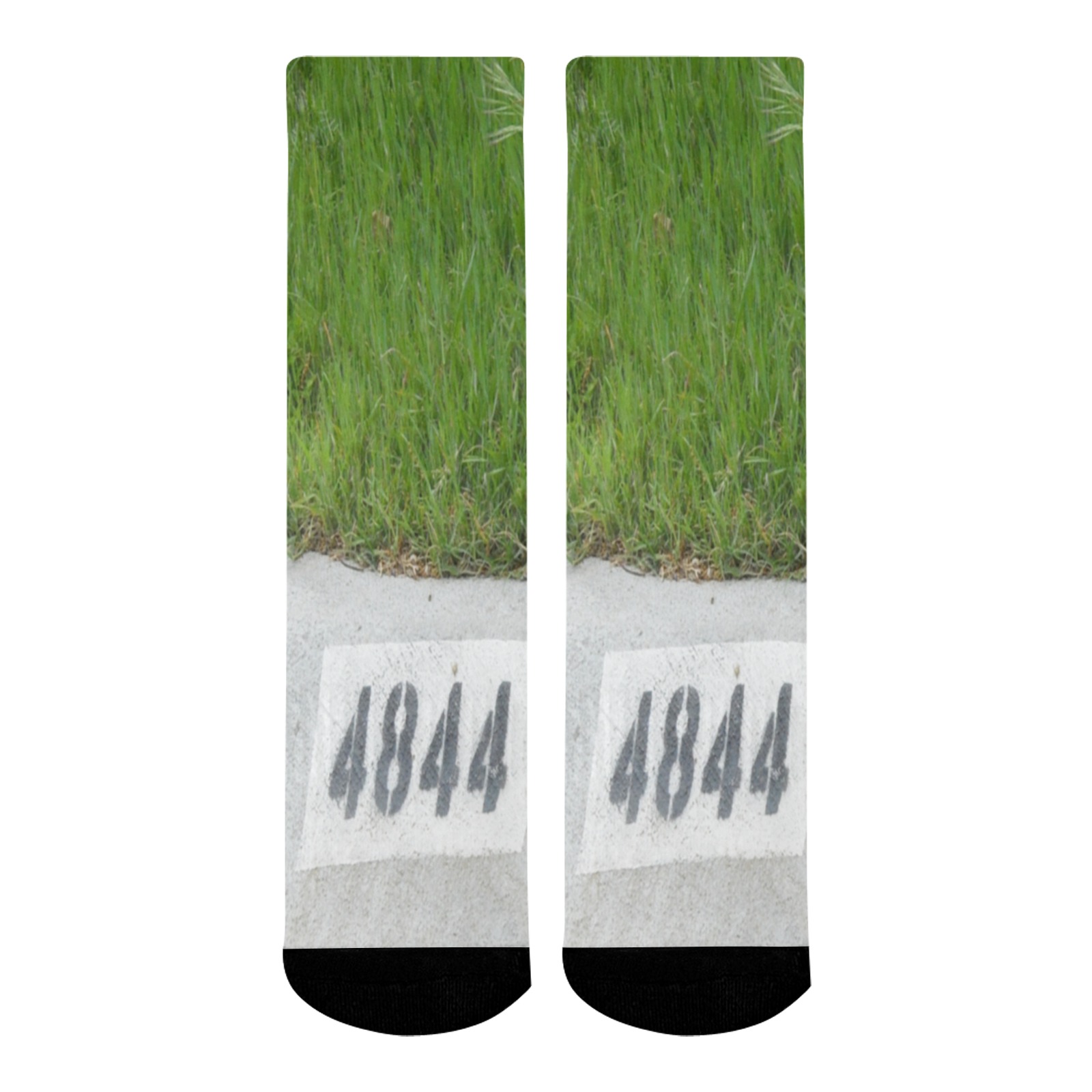 Street Number 4844 Mid-Calf Socks (Black Sole)