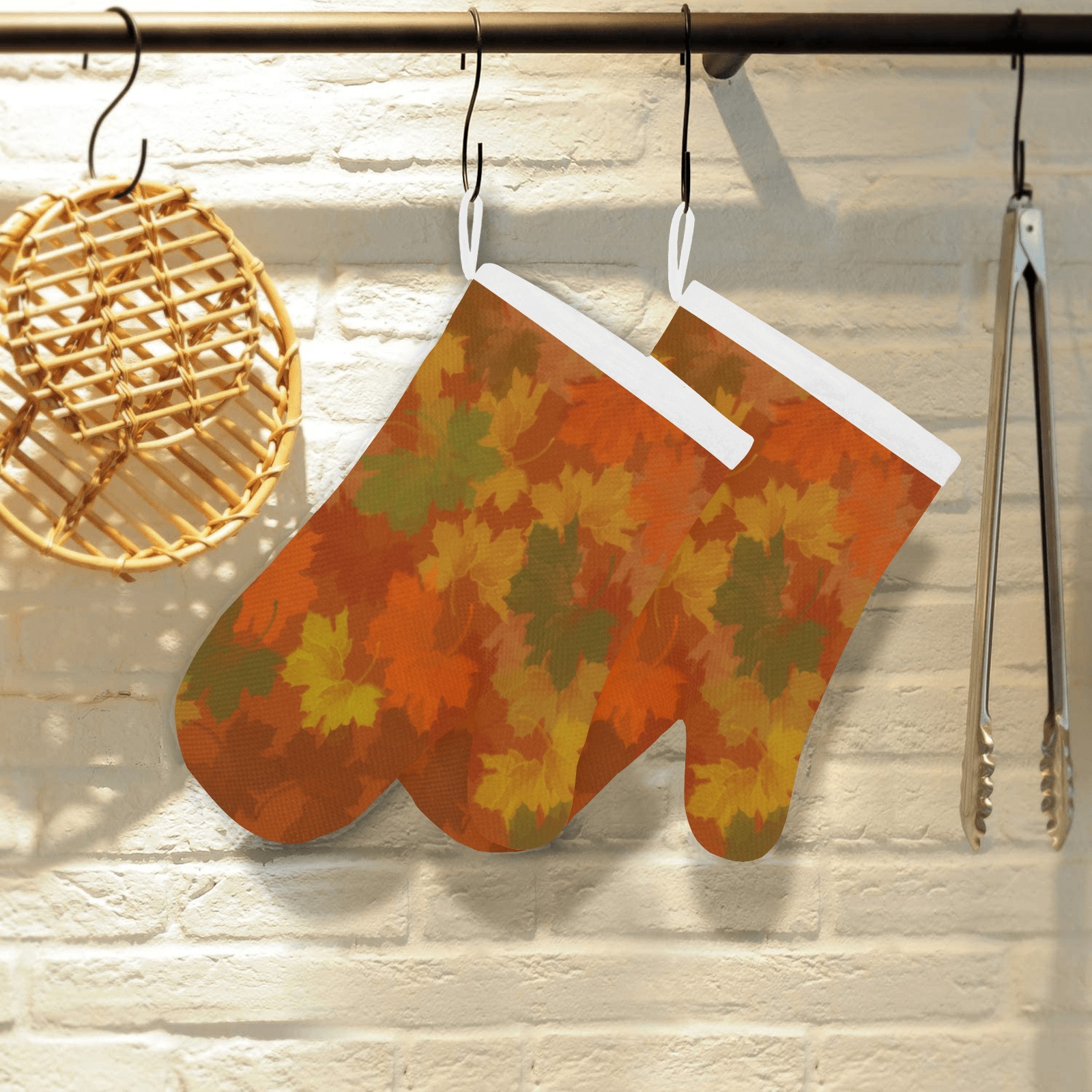 Fall Leaves / Autumn Leaves Linen Oven Mitt (Two Pieces)