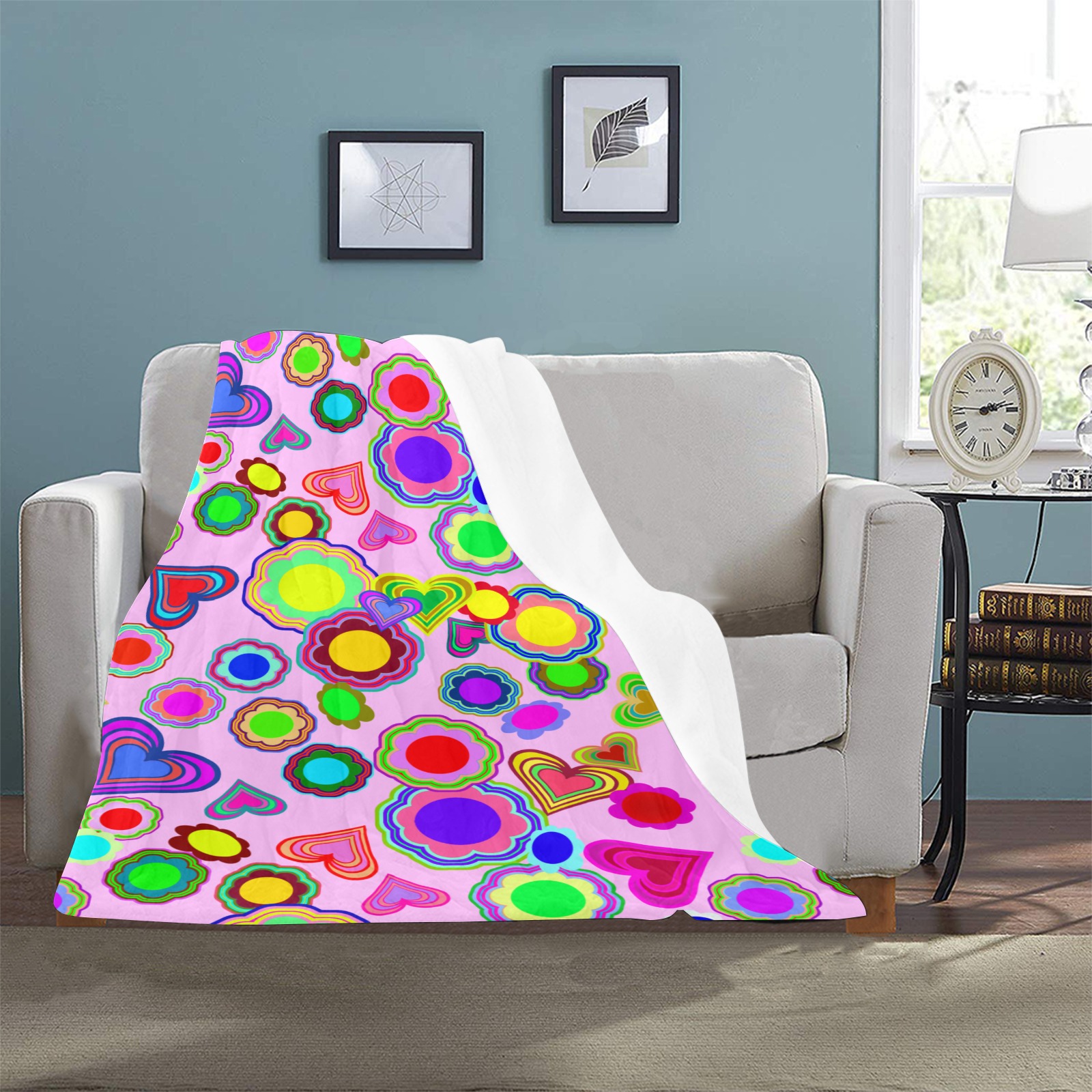 Groovy Hearts and Flowers Pink Ultra-Soft Micro Fleece Blanket 32"x48"