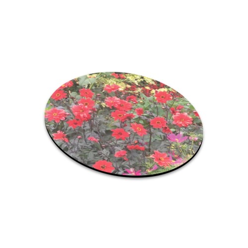 red blossoms Round Mousepad
