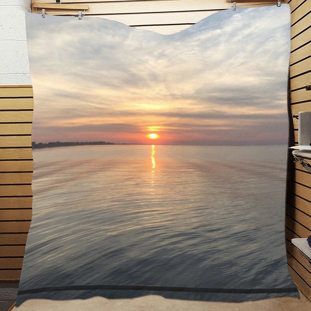 Early Sunset Collection Quilt 70"x80"