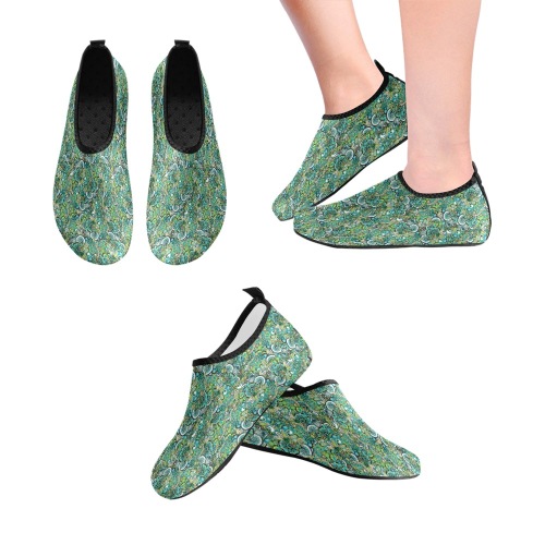 Tropical Illusion - Small Pattern Women's Slip-On Water Shoes (Model 056)