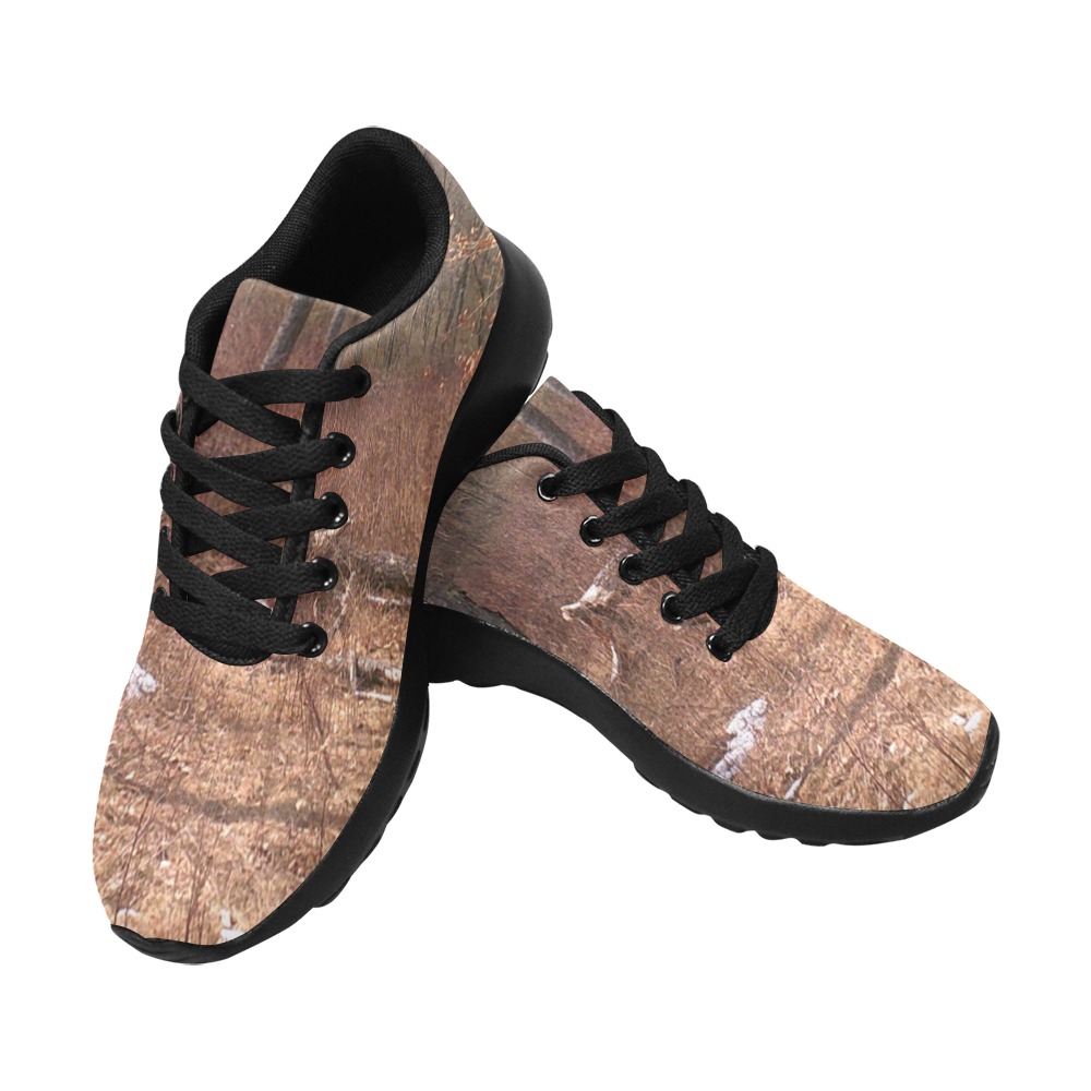 Falling tree in the woods Women’s Running Shoes (Model 020)
