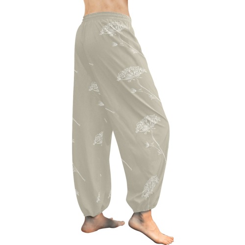 MINIMAL DELICATE FLOWER PATTERN Women's All Over Print Harem Pants (Model L18)