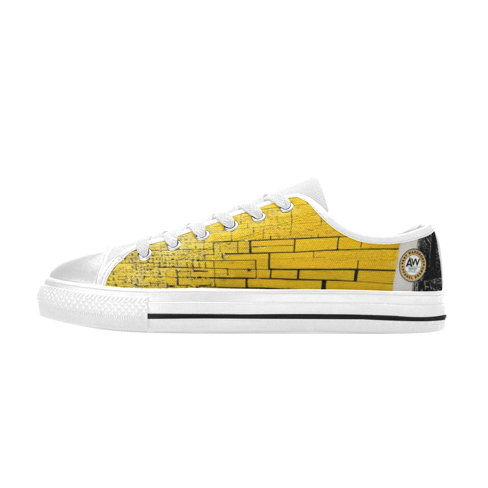 yellow brick wall Men's Classic Canvas Shoes (Model 018)