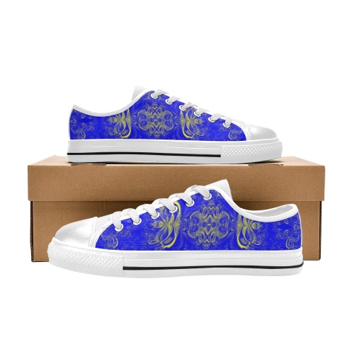 Sunlight and Blueberry Plants Frost Fractal Women's Classic Canvas Shoes (Model 018)