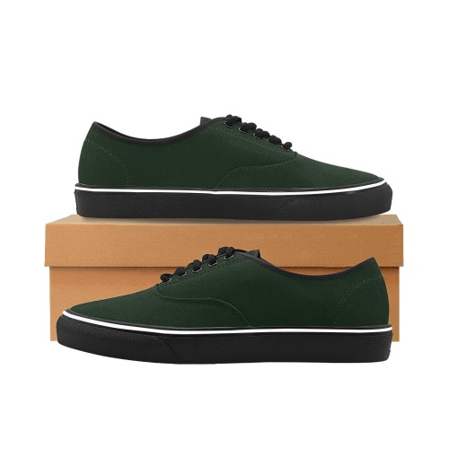 classic_men_s_canvas_low_top_shoes_model