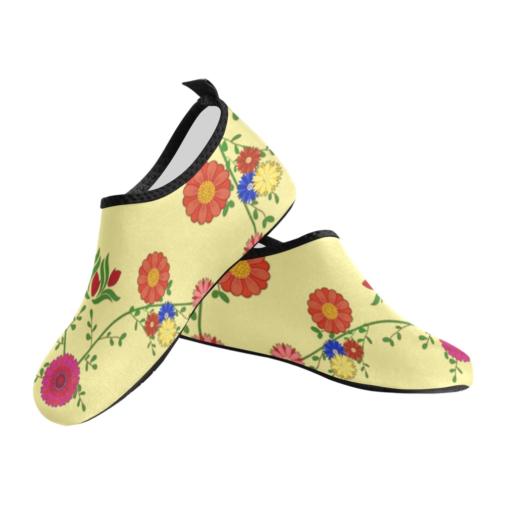 Flowers on the Vine / Yellow Kids' Slip-On Water Shoes (Model 056)