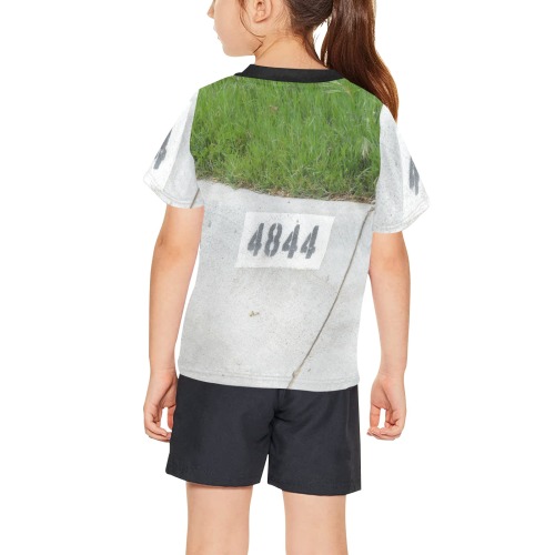 Street Number 4844 with black collar Big Girls' All Over Print Crew Neck T-Shirt (Model T40-2)